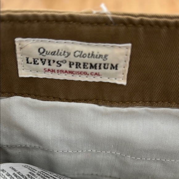 Levi's 28x32 Brown-Tan Wide Leg - Picture 12 of 16